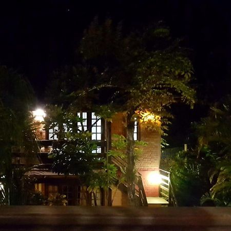Pousada Alem Do Jardim Прая-ду-Роса Екстер'єр фото